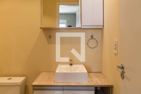 Banheiro da Suíte de kitnet/studio à venda com 1 quarto, 25m² em Vila Butantã, São Paulo