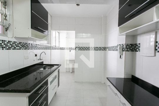Cozinha de apartamento para alugar com 1 quarto, 50m² em Tatuapé, São Paulo