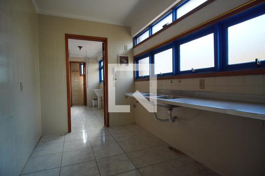 Cozinha  de apartamento à venda com 3 quartos, 102m² em Chácara das Pedras, Porto Alegre
