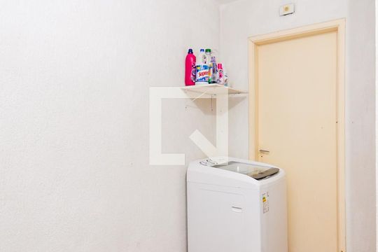 Quarto de Serviço de casa à venda com 2 quartos, 120m² em Jardim do Papai, Guarulhos