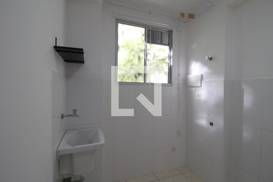 Área de Serviço de apartamento para alugar com 2 quartos, 50m² em Aparecidinha, Sorocaba