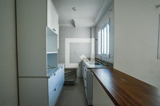 Cozinha de apartamento à venda com 2 quartos, 100m² em Jardim Ana Maria, Santo André