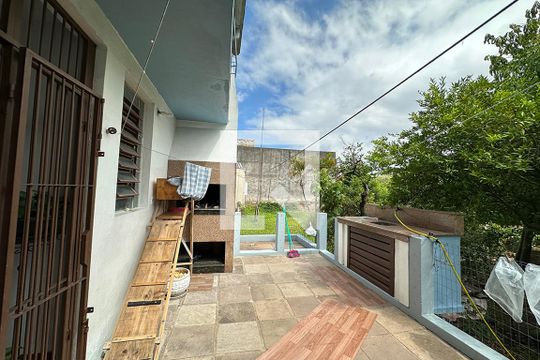 Quintal de casa à venda com 3 quartos, 250m² em São Jorge, Novo Hamburgo