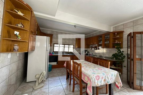 Cozinha de casa à venda com 3 quartos, 250m² em São Jorge, Novo Hamburgo