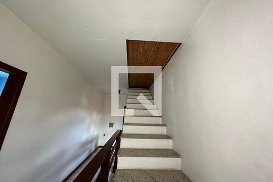 quarto  4 de casa à venda com 3 quartos, 250m² em São Jorge, Novo Hamburgo