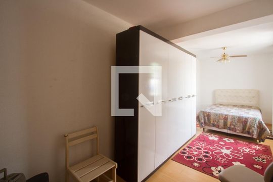 Quarto 1 de casa à venda com 3 quartos, 250m² em Santo Amaro, São Paulo