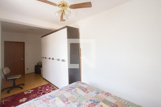 Quarto 1 de casa à venda com 3 quartos, 250m² em Santo Amaro, São Paulo