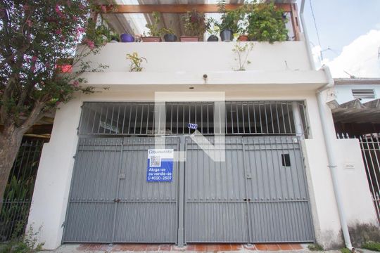 Casa à venda com 3 quartos, 250m² em Santo Amaro, São Paulo