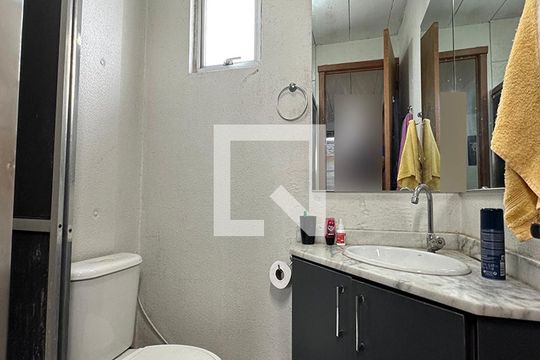 Banheiro de apartamento à venda com 2 quartos, 54m² em Rio dos Sinos, São Leopoldo