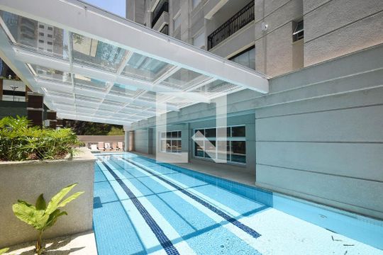 Piscina de apartamento à venda com 2 quartos, 58m² em Morumbi, São Paulo
