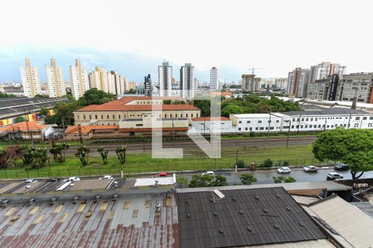 Vista Sala/Quarto de kitnet/studio para alugar com 1 quarto, 26m² em Brás, São Paulo