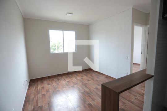 Sala de apartamento para alugar com 2 quartos, 41m² em Caxangá, Suzano