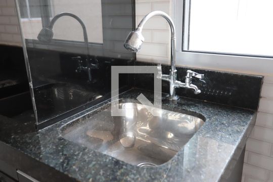 Detalhe da Serviço de apartamento para alugar com 2 quartos, 41m² em Caxangá, Suzano
