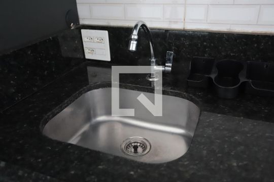 Detalhe da Cozinha de apartamento para alugar com 2 quartos, 41m² em Caxangá, Suzano