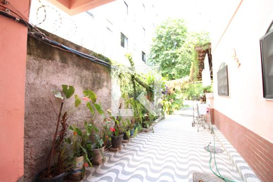 Quintal de casa para alugar com 3 quartos, 1300m² em Freguesia (jacarepaguá), Rio de Janeiro