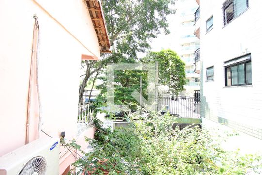 Vista da Cozinha de casa para alugar com 3 quartos, 1300m² em Freguesia (jacarepaguá), Rio de Janeiro