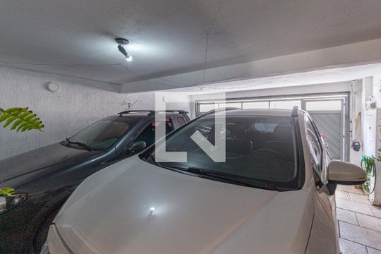 Garagem de casa à venda com 4 quartos, 216m² em Jaguaribe, Osasco