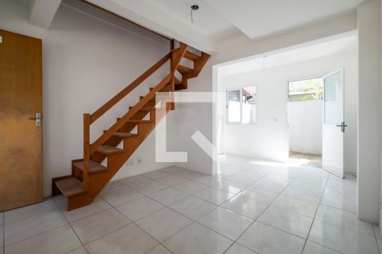 Sala/Cozinha de casa de condomínio à venda com 2 quartos, 52m² em Hípica, Porto Alegre