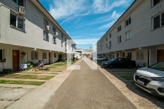 Área comum de casa de condomínio à venda com 2 quartos, 52m² em Hípica, Porto Alegre