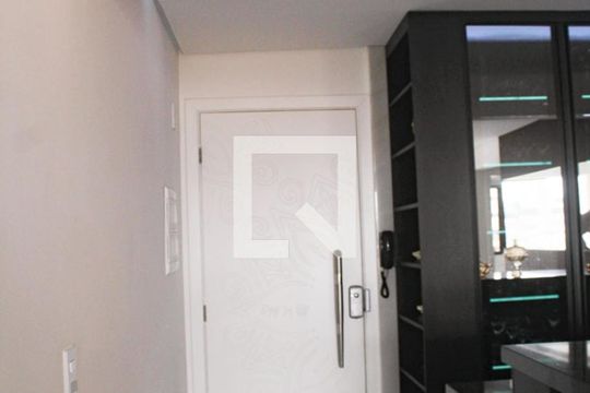 Entrada de apartamento à venda com 2 quartos, 64m² em Vila Sao Paulo, São Paulo