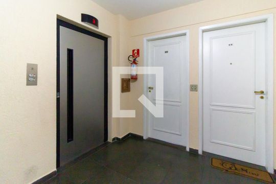Hall Social de apartamento à venda com 3 quartos, 68m² em Vila Matilde, São Paulo