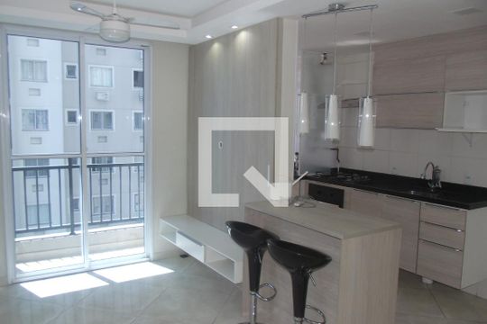 Sala de apartamento à venda com 2 quartos, 47m² em Sampaio, Rio de Janeiro
