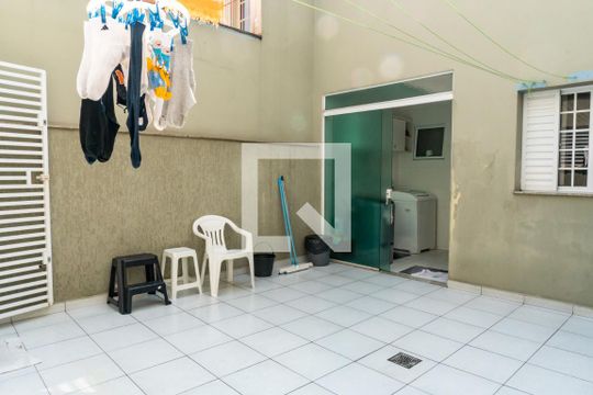 Quintal de casa à venda com 2 quartos, 196m² em Planalto Paulista, São Paulo