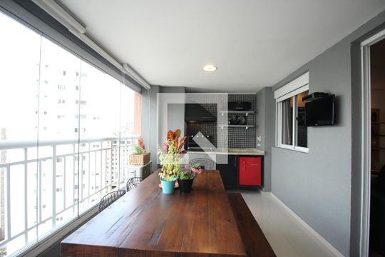 Varanda Sala de apartamento à venda com 2 quartos, 97m² em Vila Andrade, São Paulo