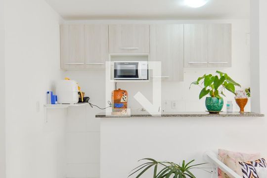 Cozinha de apartamento para alugar com 2 quartos, 45m² em Centro, Guarulhos