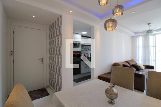 Sala de apartamento à venda com 3 quartos, 75m² em Anil, Rio de Janeiro