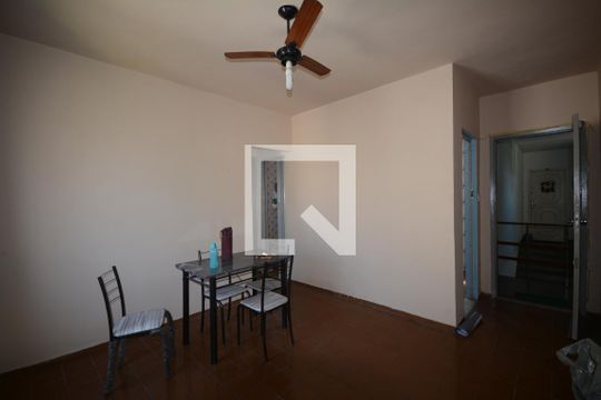 Sala de apartamento à venda com 2 quartos, 45m² em Irajá, Rio de Janeiro