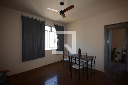 Sala de apartamento à venda com 2 quartos, 45m² em Irajá, Rio de Janeiro