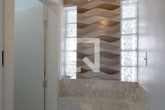 Lavabo de casa para alugar com 5 quartos, 374m² em Vila Fiori, Sorocaba