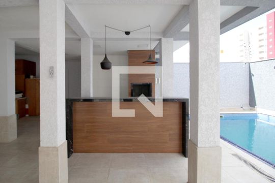 Área Externa de casa para alugar com 5 quartos, 374m² em Vila Fiori, Sorocaba