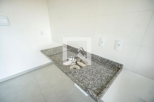 Pia de apartamento para alugar com 2 quartos, 43m² em Vila Matilde, São Paulo