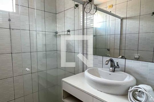 Banheiro da Suíte de apartamento à venda com 3 quartos, 100m² em Santana, São Paulo