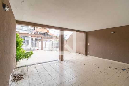 Garagem de casa para alugar com 3 quartos, 127m² em Cidade Intercap, Taboão da Serra