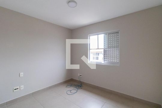 Quarto 1 de casa para alugar com 3 quartos, 127m² em Cidade Intercap, Taboão da Serra