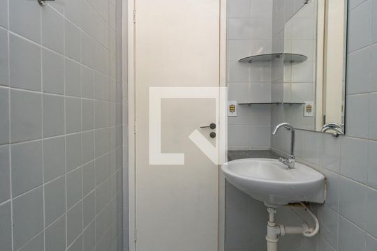 Banheiro Social de apartamento à venda com 2 quartos, 75m² em Padre Eustáquio, Belo Horizonte