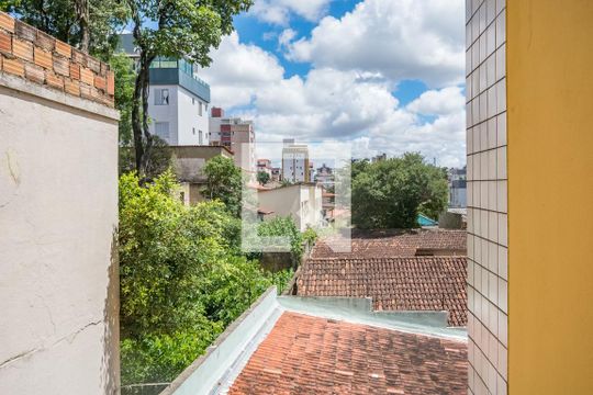 Sala de apartamento à venda com 2 quartos, 75m² em Padre Eustáquio, Belo Horizonte