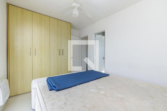 Suíte de apartamento para alugar com 3 quartos, 180m² em Barra da Tijuca, Rio de Janeiro