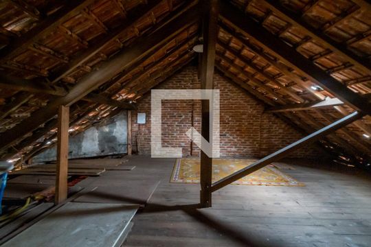 Sótão de casa à venda com 4 quartos, 182m² em Medianeira, Porto Alegre