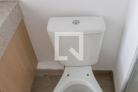 Banheiro de kitnet/studio à venda com 1 quarto, 29m² em Perdizes, São Paulo