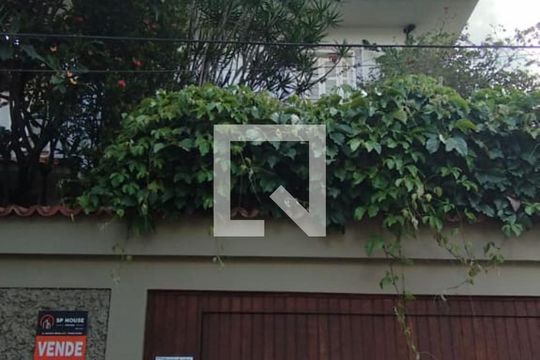 Fachada de casa à venda com 4 quartos, 400m² em Jabaquara, São Paulo
