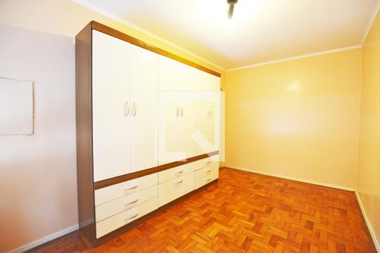 Quarto  de apartamento à venda com 1 quarto, 44m² em Centro Histórico, Porto Alegre