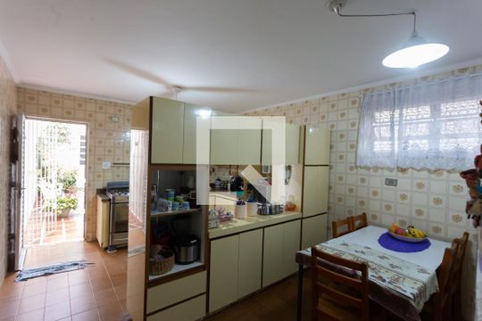 Cozinha de casa à venda com 3 quartos, 220m² em Vila Gumercindo, São Paulo