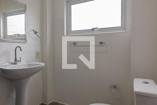 Banheiro de apartamento para alugar com 2 quartos, 72m² em Planalto Paulista, São Paulo