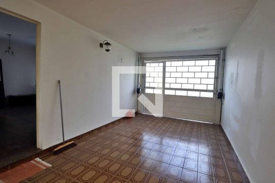 Garagem de casa à venda com 3 quartos, 266m² em Santa Maria, Santo André