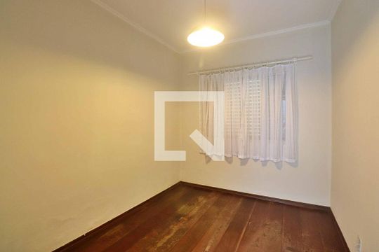 Quarto 1 de casa à venda com 3 quartos, 266m² em Santa Maria, Santo André