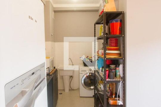 Cozinha de apartamento à venda com 2 quartos, 48m² em Santo Amaro, São Paulo